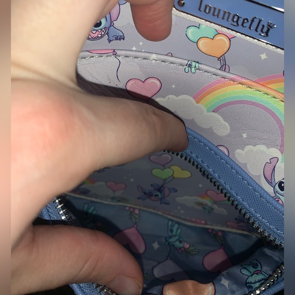 Loungefly Stitch - Picture 2 of 8